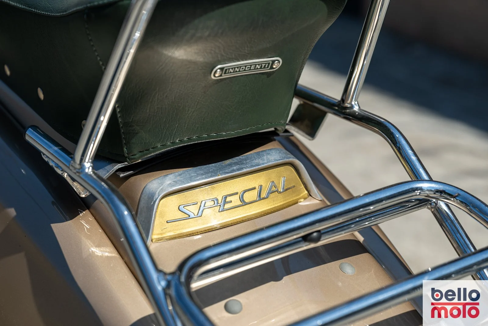 イタリアBOSATTA製 旧型 テールランプ vespa lambretta 093186.jpg